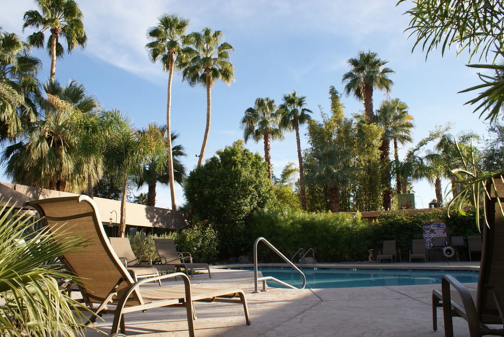 Avance Hotel 棕榈泉 外观 照片
